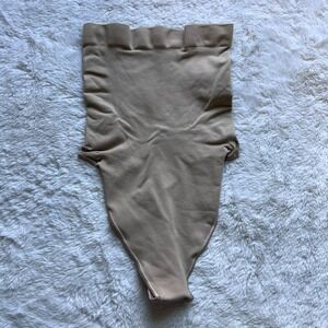 SKIMS Sculpting High Waisted Thong Clay Beige Shapewear Women's Size Small NWOT